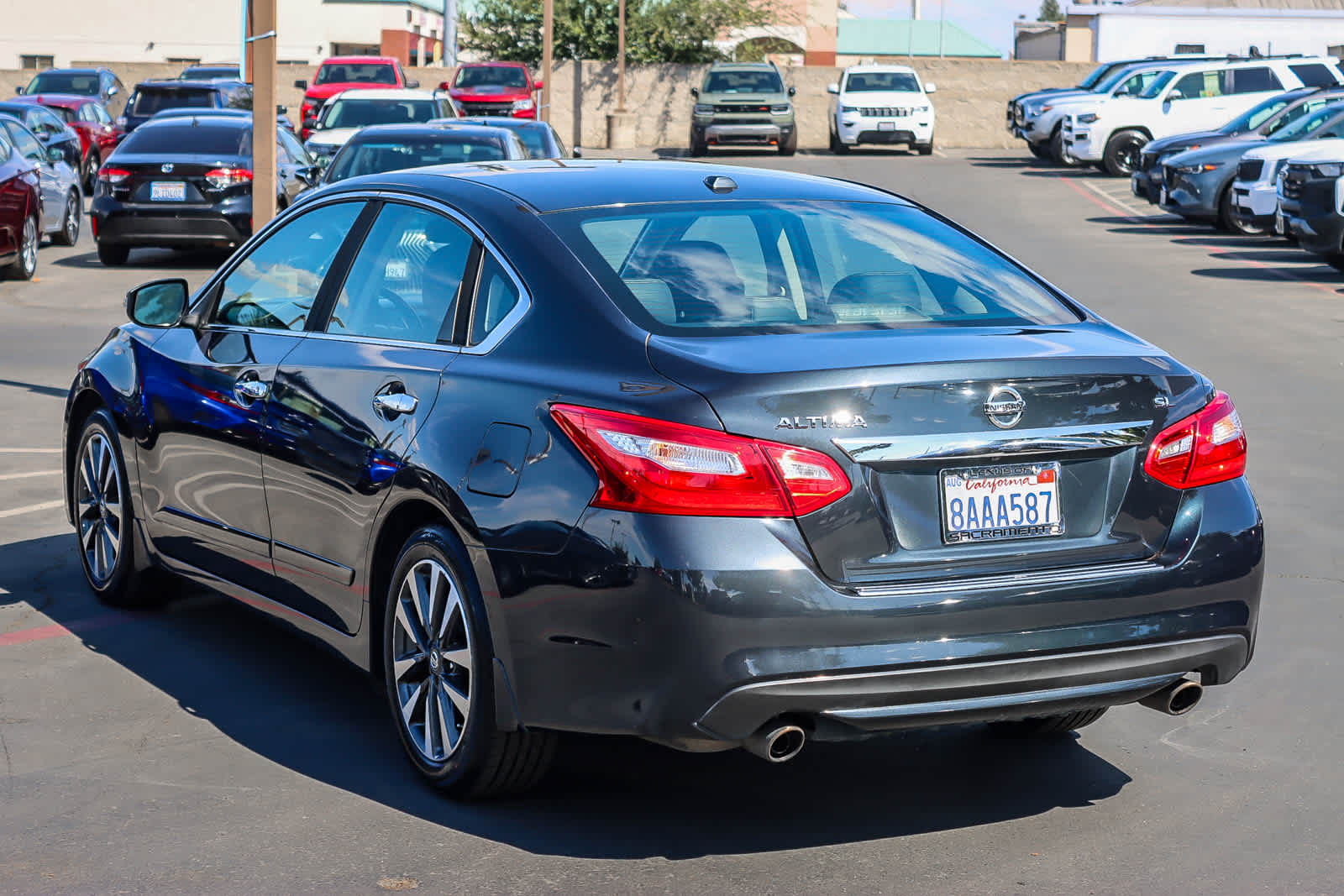 2016 Nissan Altima 2.5 SL photo 2
