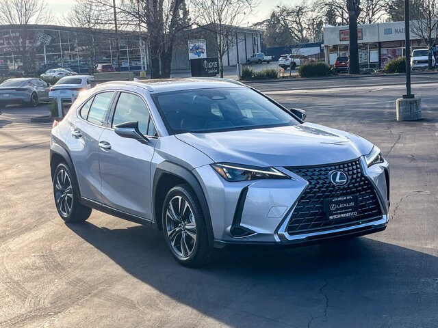 Thumbnail: 2025 Lexus UX - 5