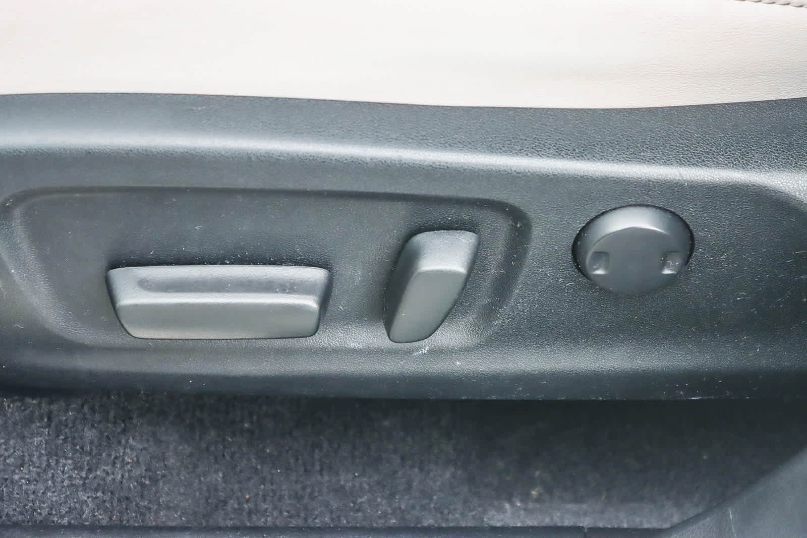 Thumbnail: 2021 Lexus RX - 23