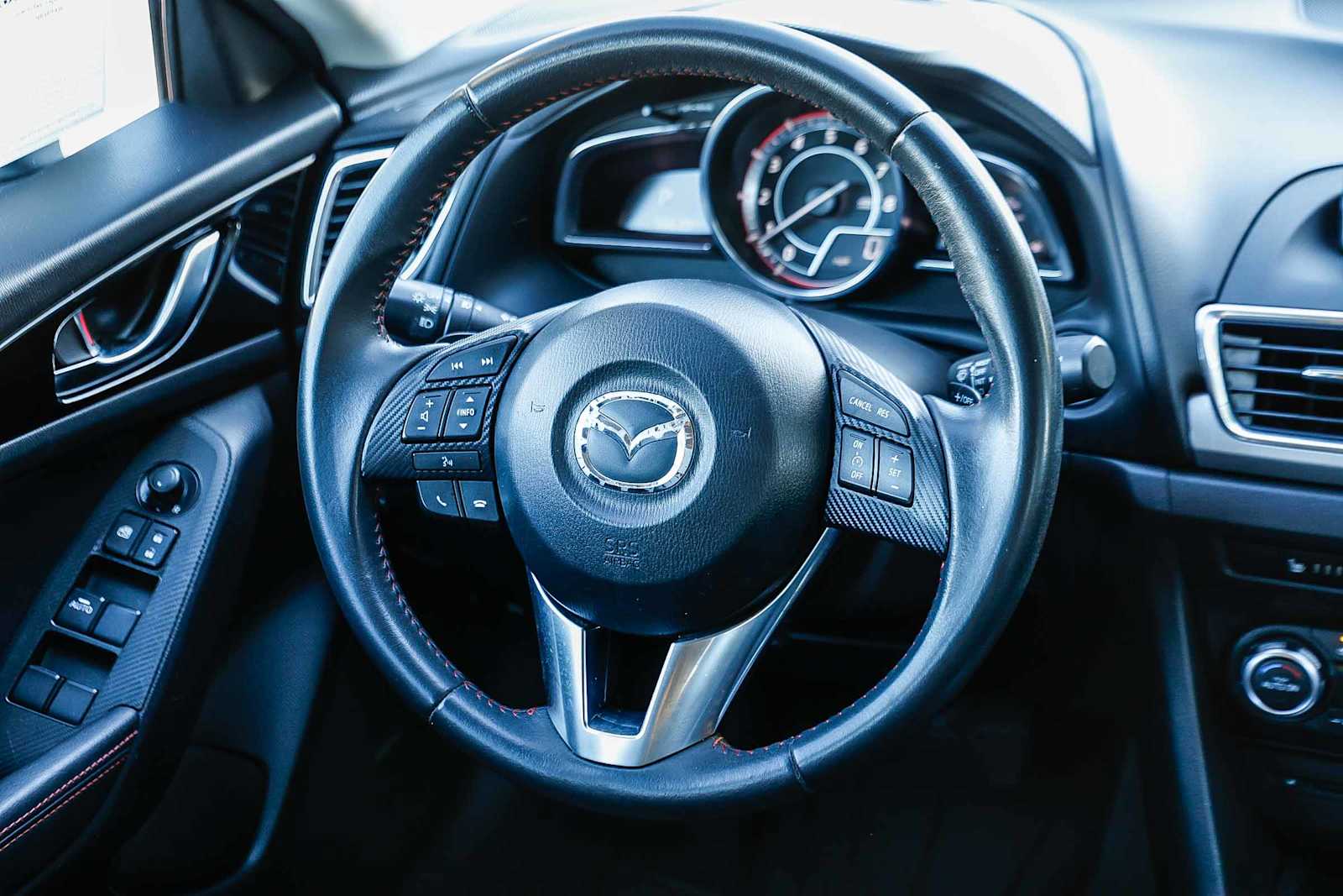 Thumbnail: 2015 Mazda Mazda3 - 14