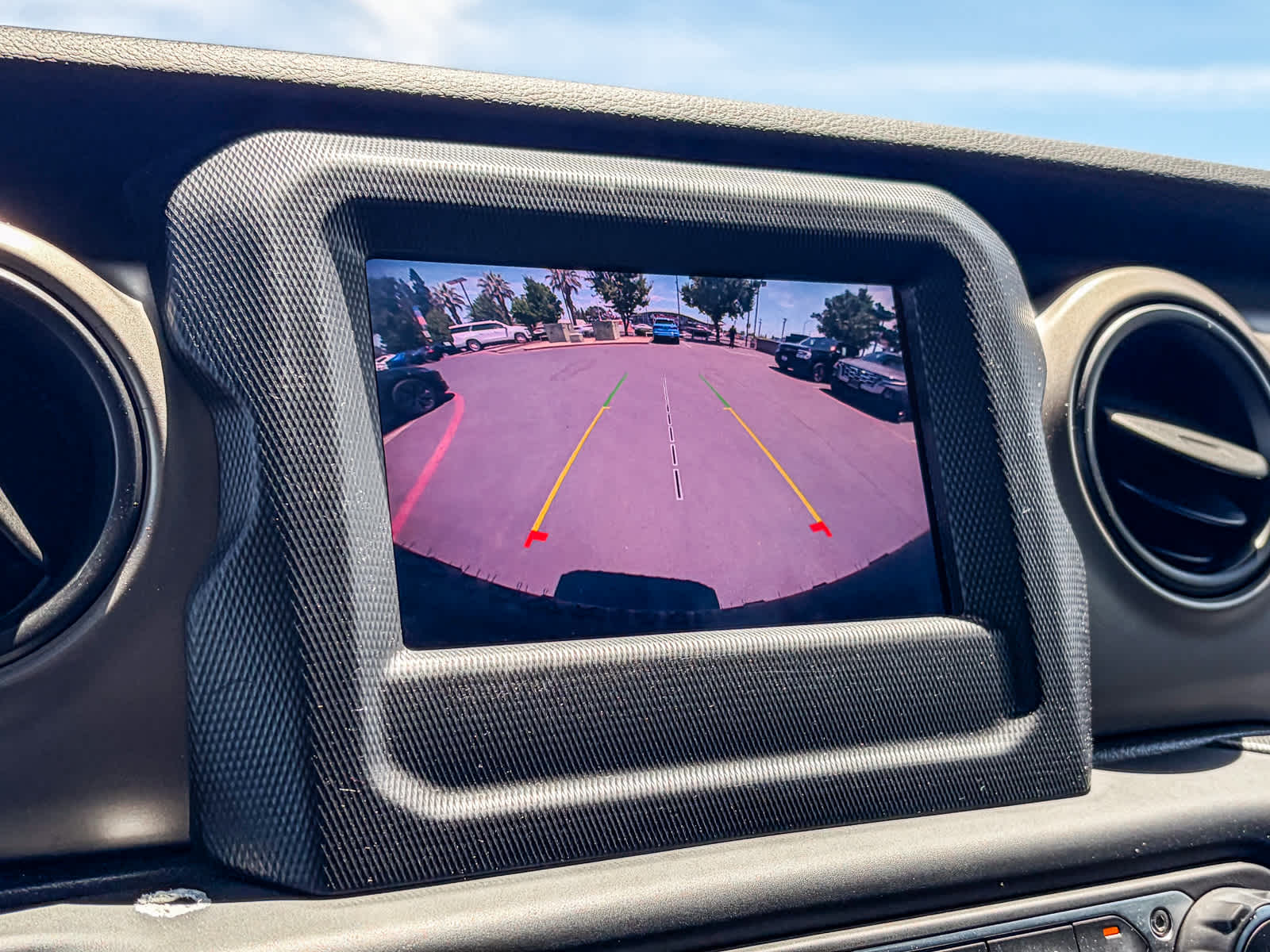 Thumbnail: 2021 Jeep Wrangler - 22