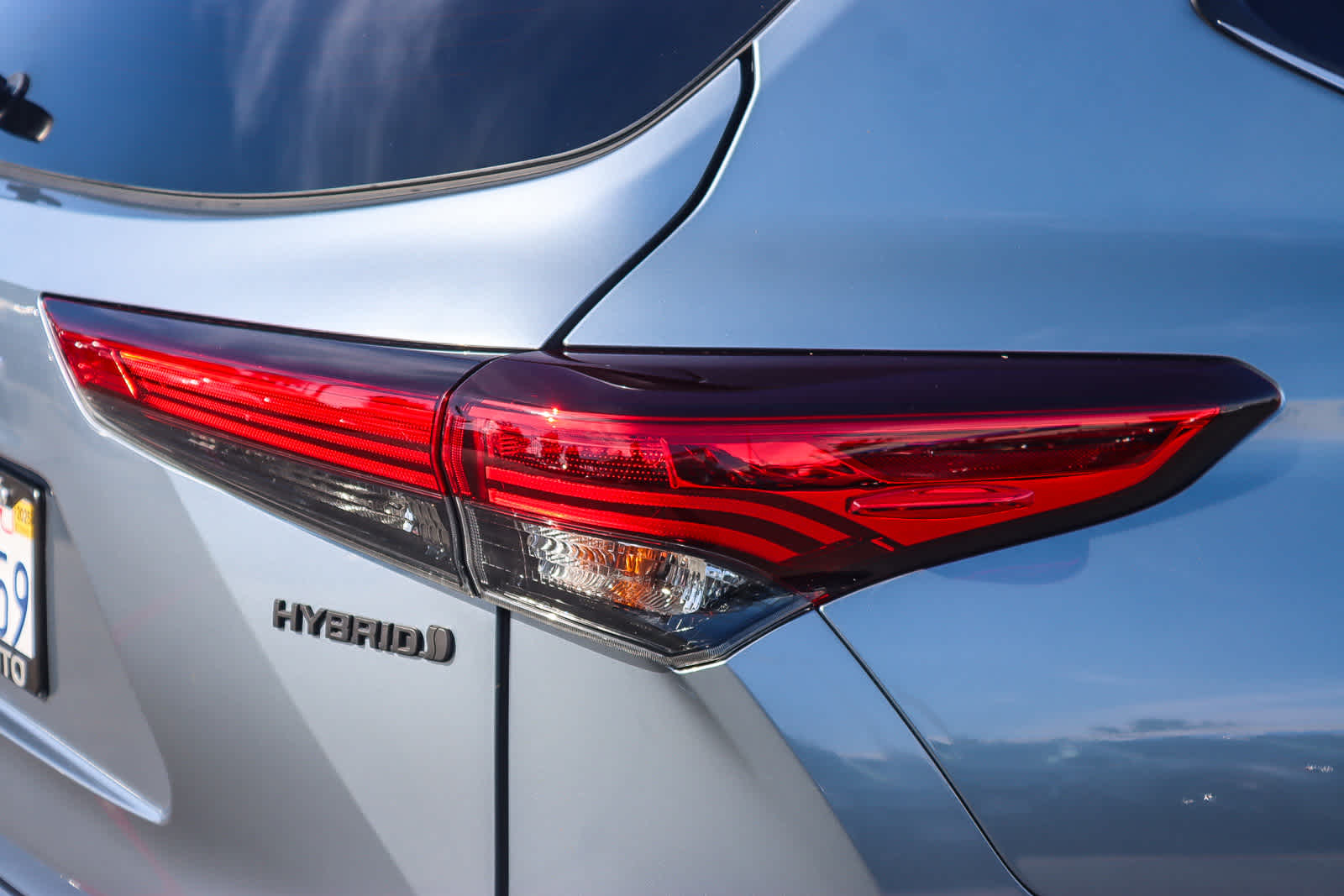 Thumbnail: 2022 Toyota Highlander - 8