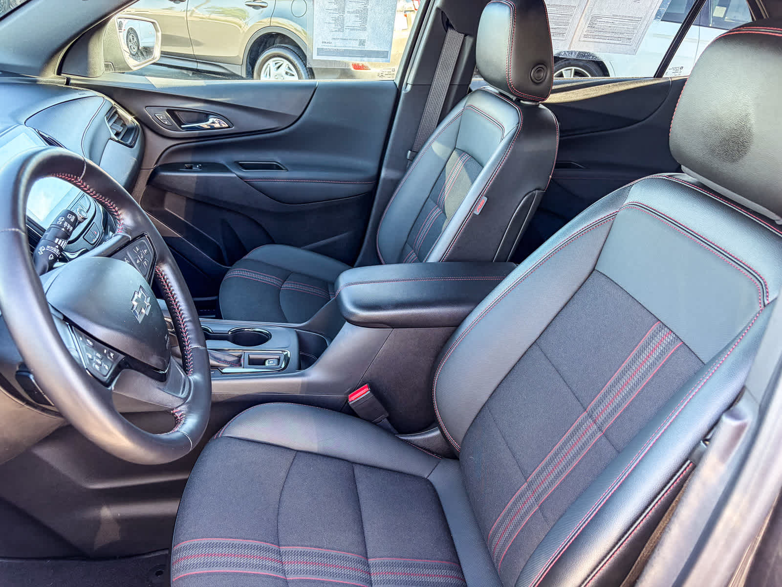 Thumbnail: 2022 Chevrolet Equinox - 16