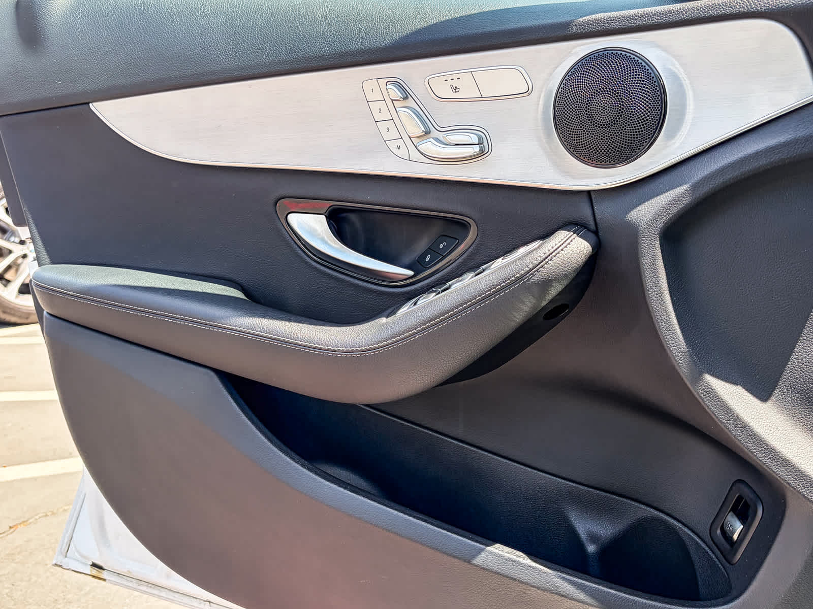 Thumbnail: 2021 Mercedes-Benz C-Class - 19