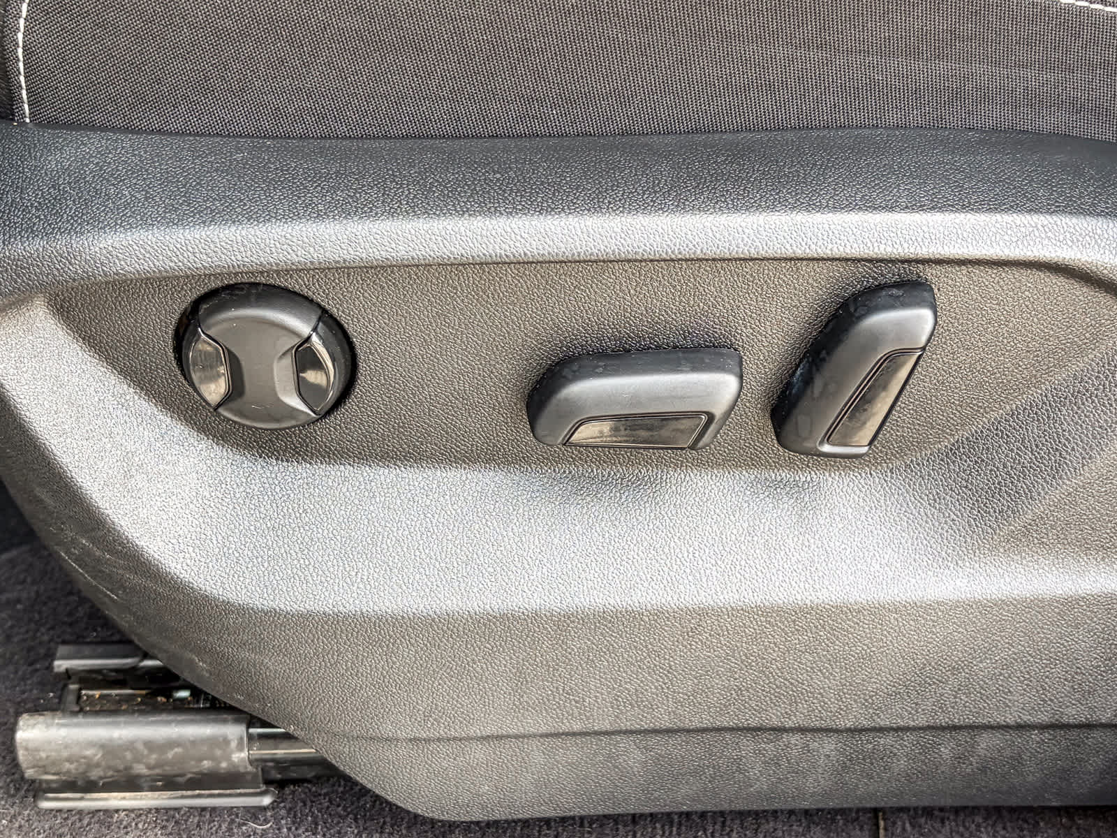 Thumbnail: 2024 Volkswagen Atlas - 21