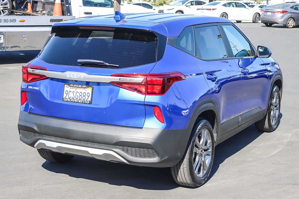 Used 2023 Kia Seltos LX SUV
