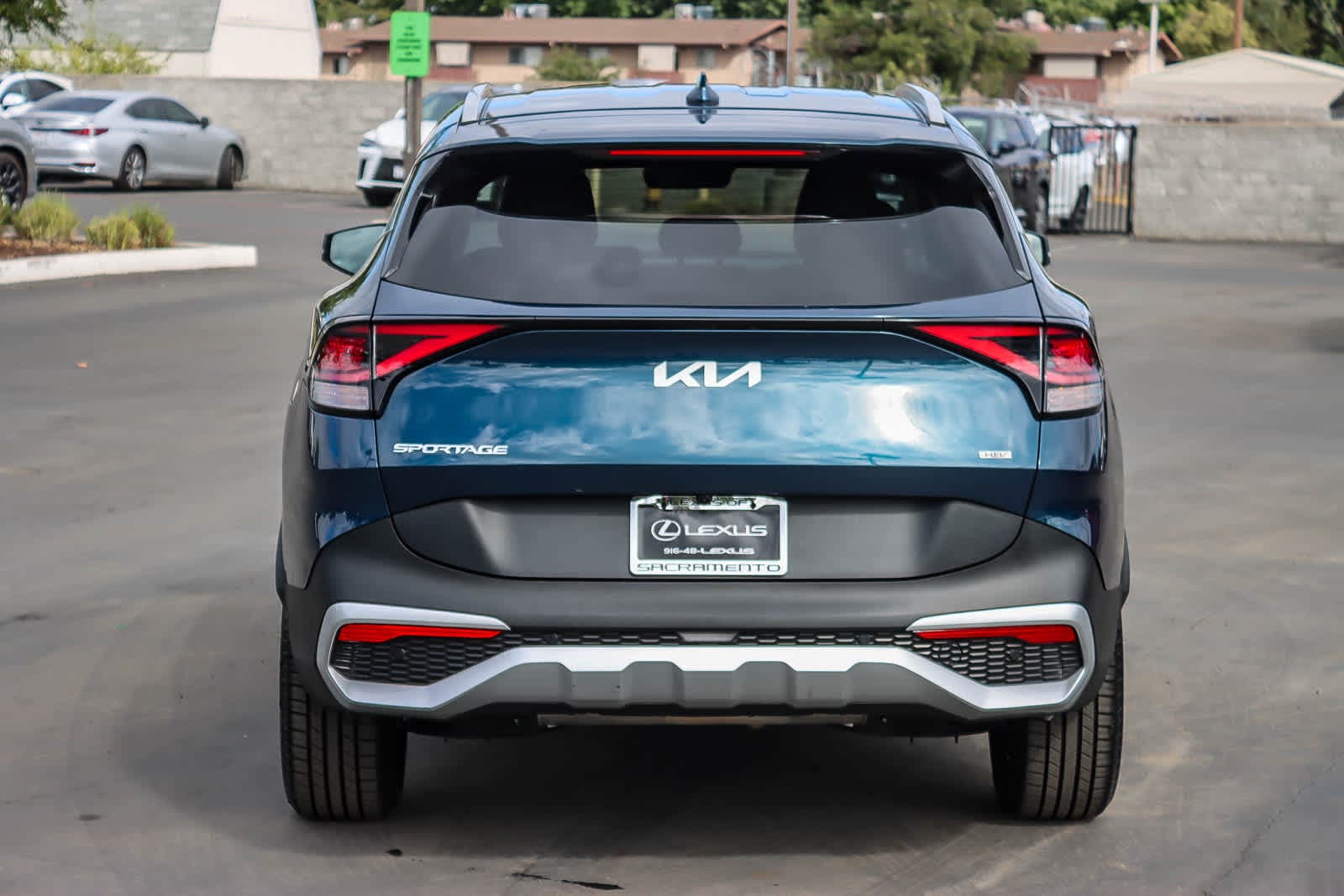 Thumbnail: 2023 Kia Sportage - 3