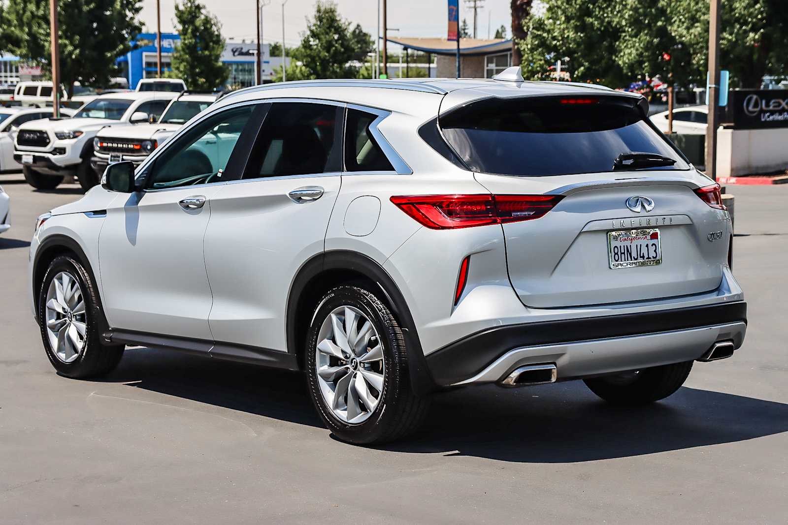 Thumbnail: 2019 INFINITI QX50 - 3