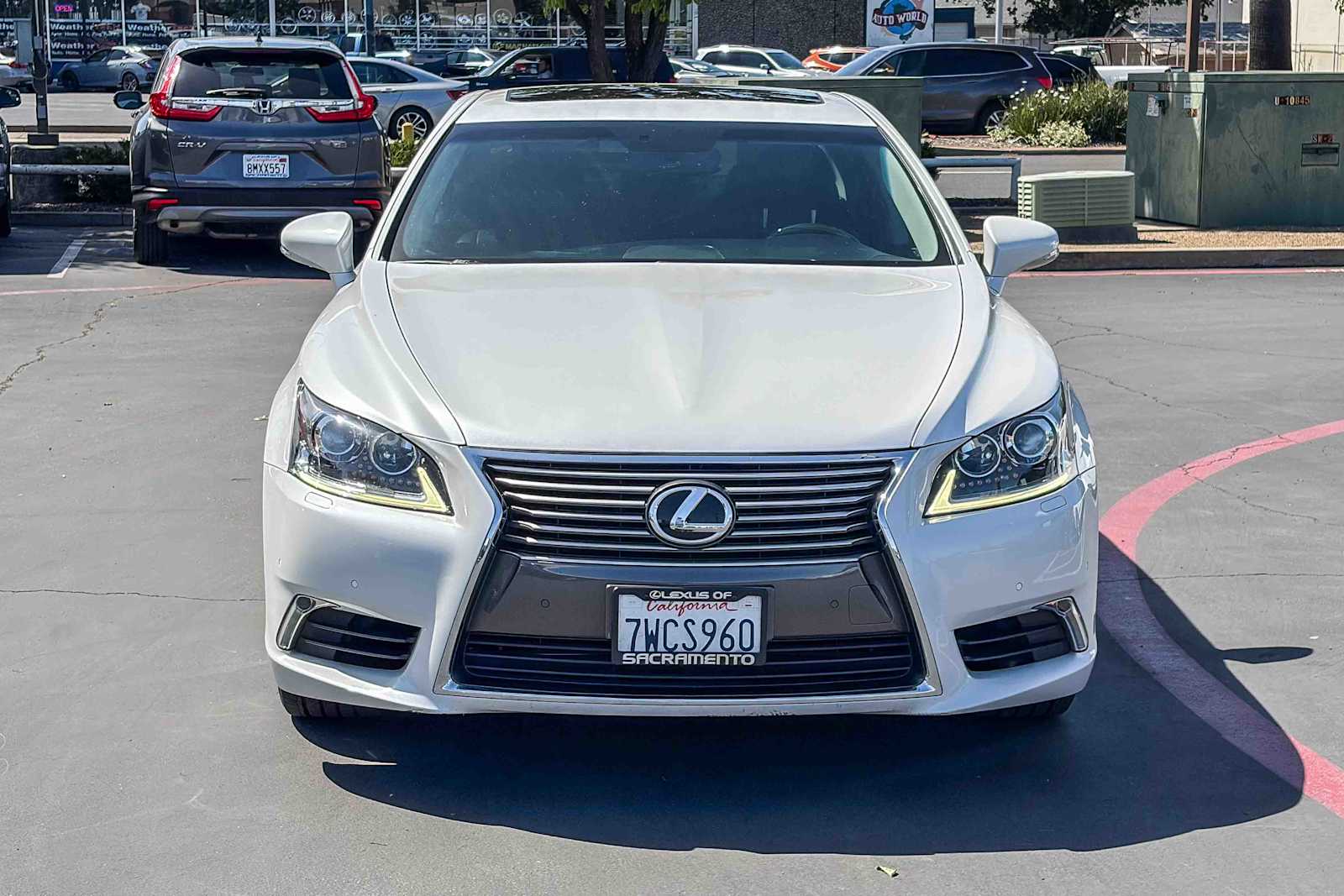 2017 LEXUS LS 460 photo 5