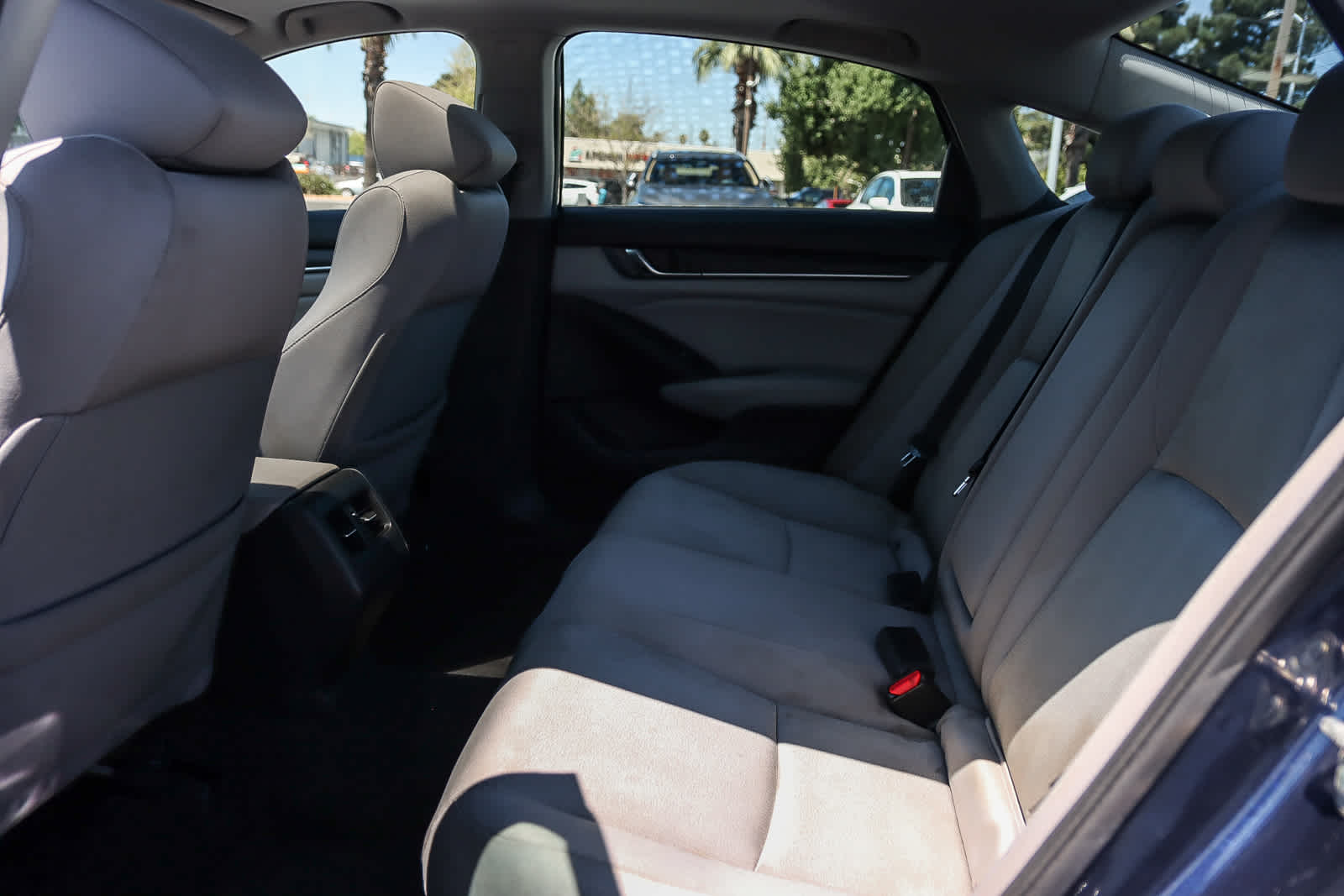 Thumbnail: 2018 Honda Accord - 18