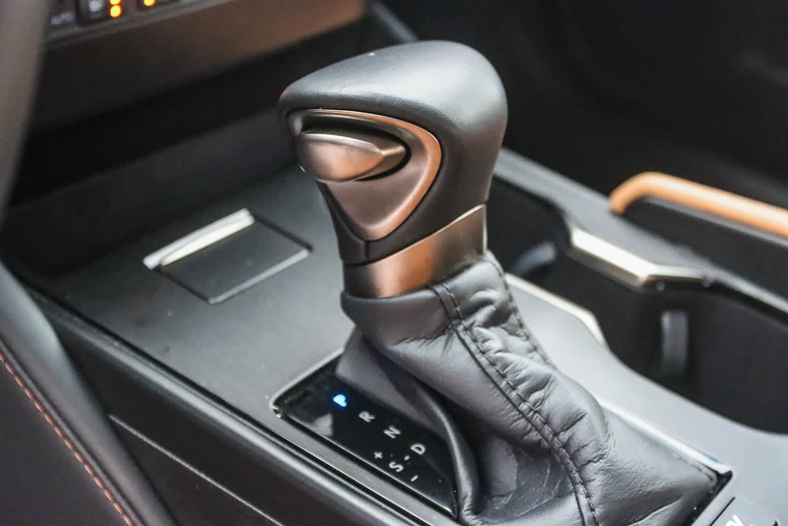 Thumbnail: 2025 Lexus ES - 19