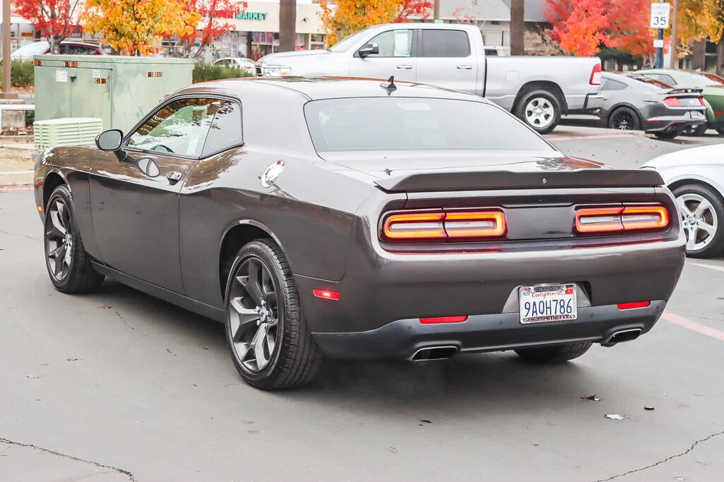 Used 2018 Dodge Challenger SXT Coupe