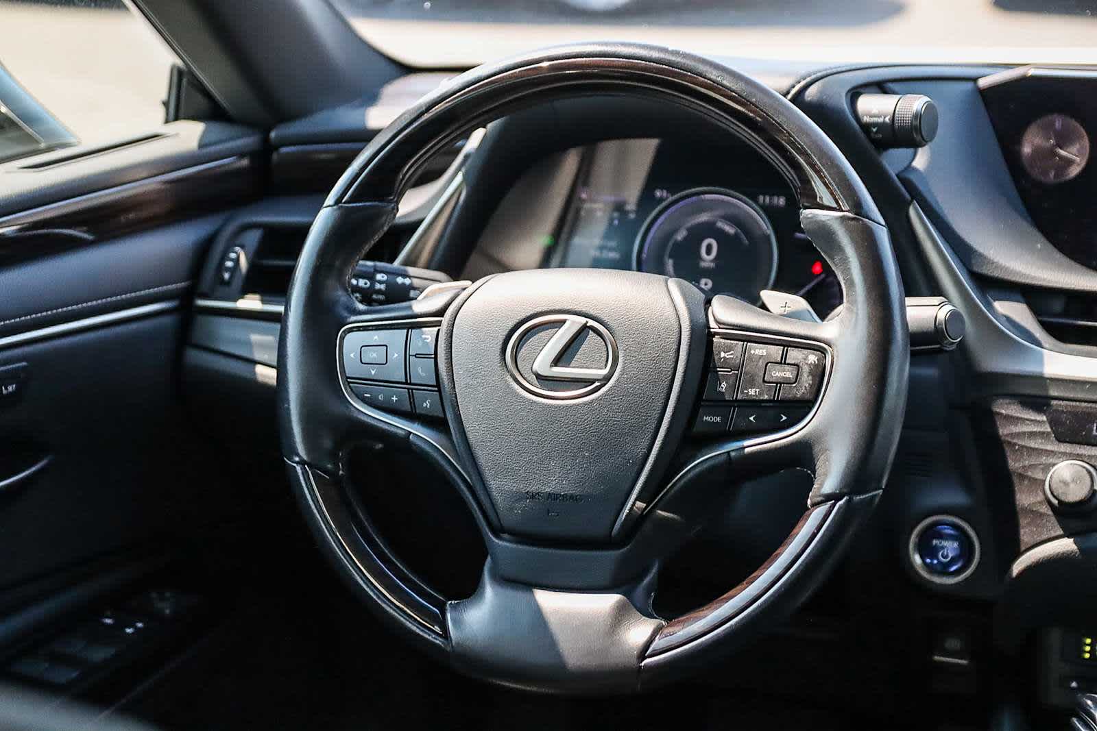 Thumbnail: 2019 Lexus ES - 26