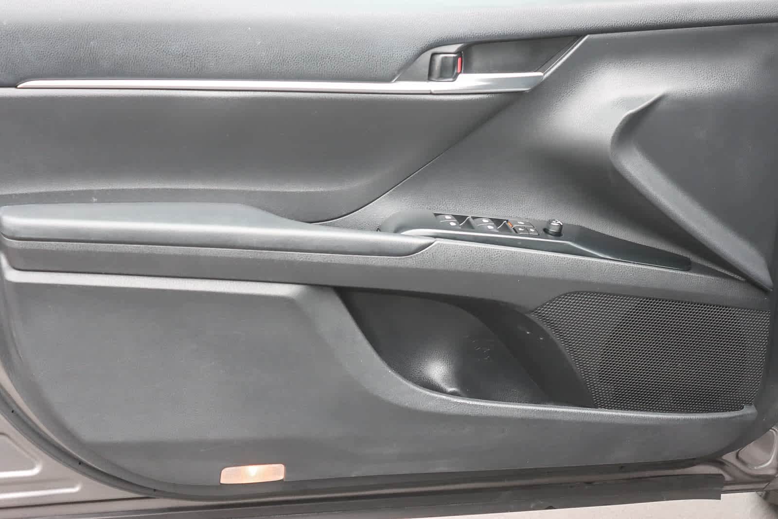 Thumbnail: 2018 Toyota Camry - 19