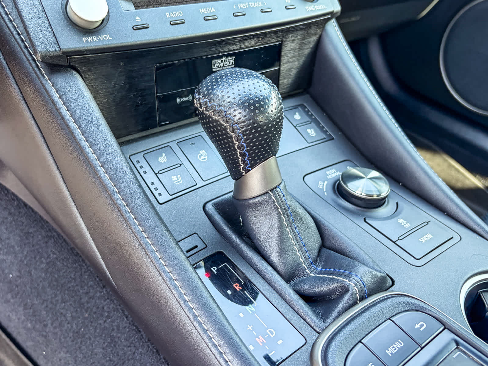 Thumbnail: 2017 Lexus RC - 18