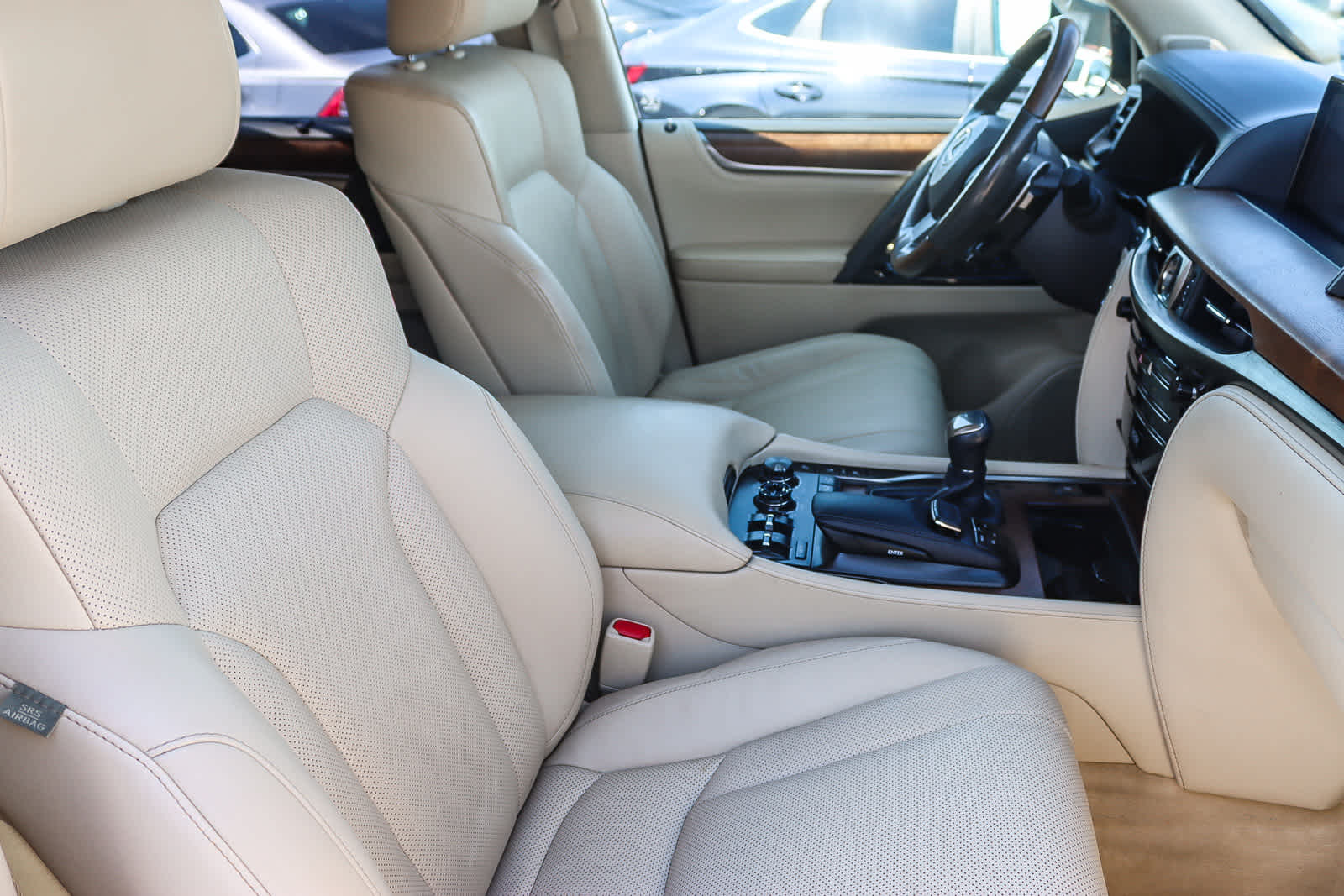 Thumbnail: 2016 Lexus LX - 16