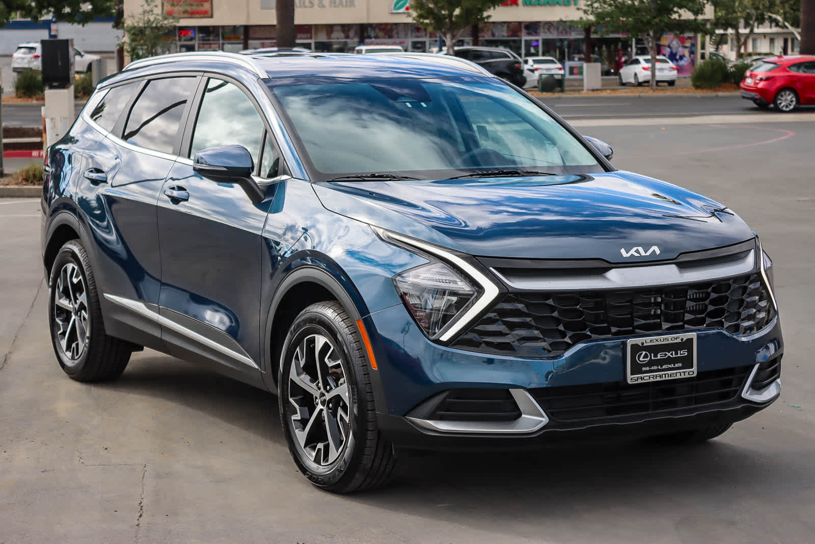 Thumbnail: 2023 Kia Sportage - 5