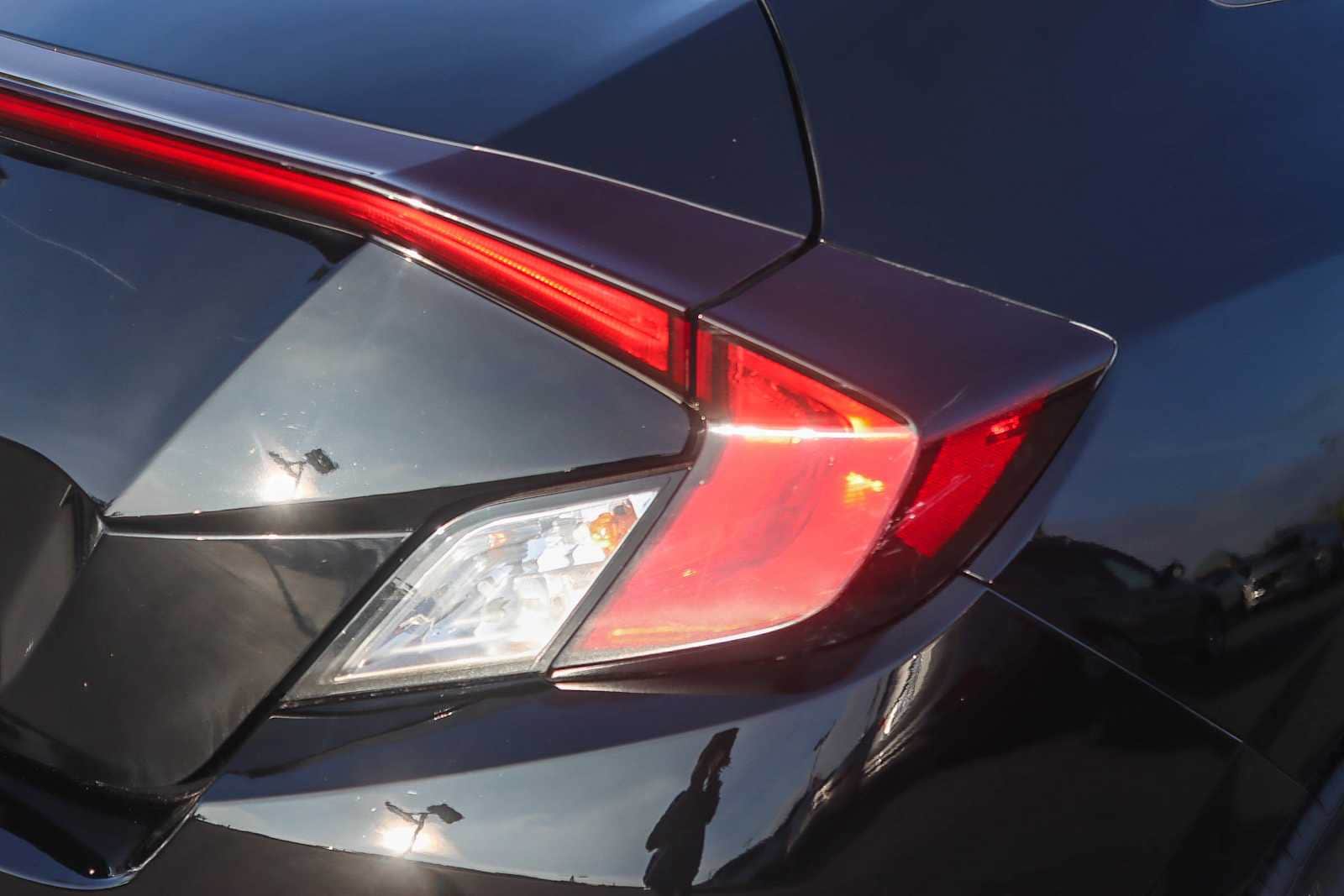 Thumbnail: 2016 Honda Civic - 8