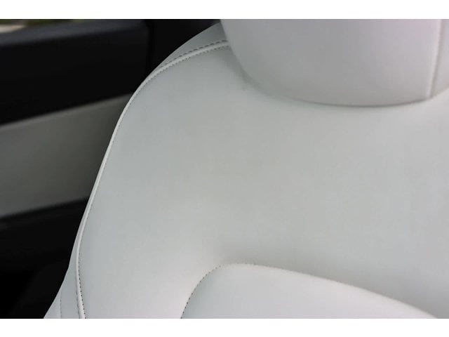 2021 Tesla Model Y Standard Range 23