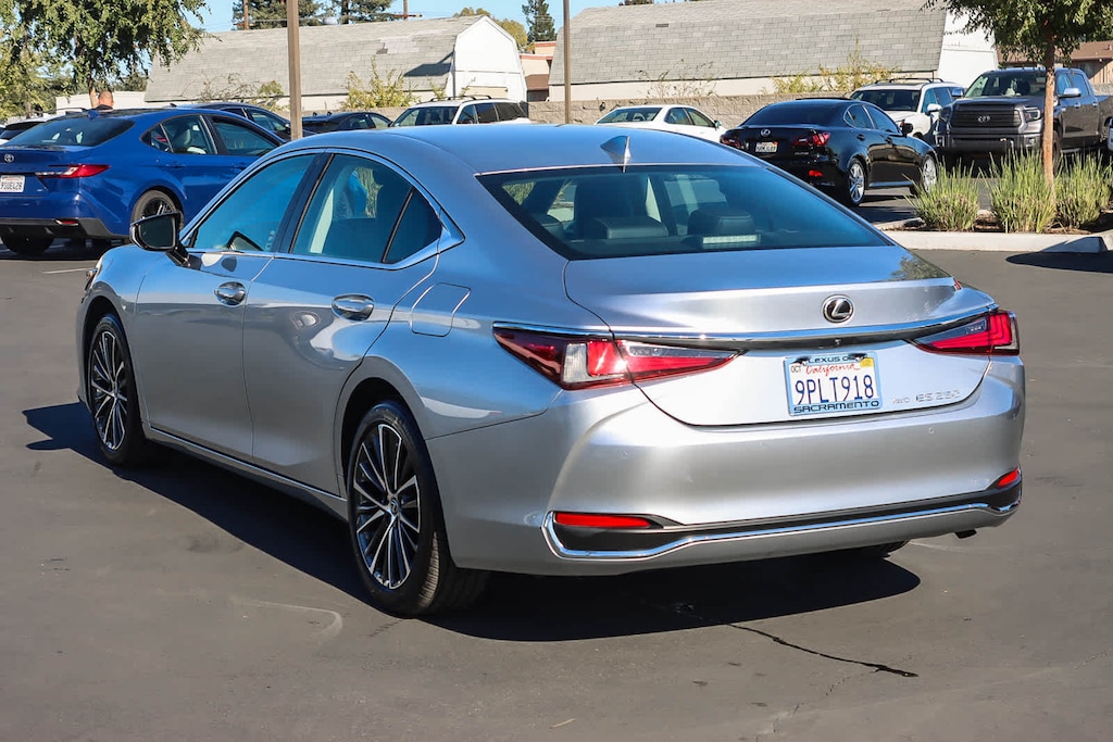 Certified 2024 Lexus ES 250 Luxury Sedan