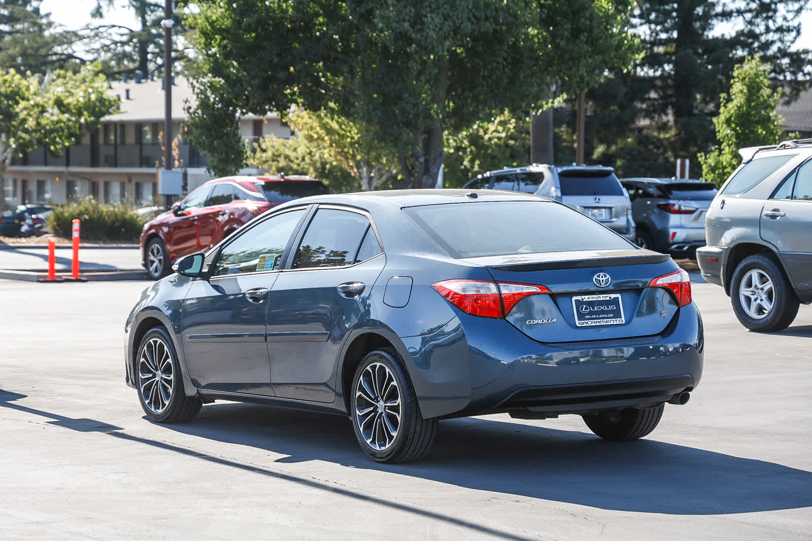 Thumbnail: 2015 Toyota Corolla - 2