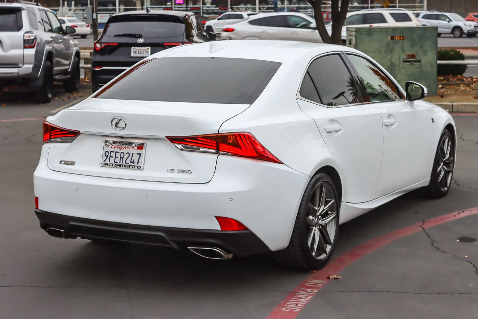 Thumbnail: 2018 Lexus IS - 4