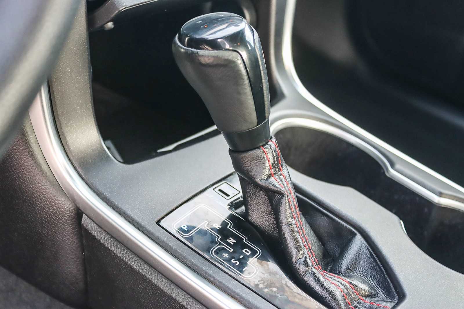 Thumbnail: 2017 Toyota Camry - 18