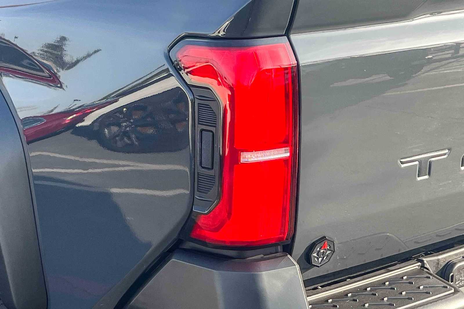 2025 Toyota Tacoma i-FORCE MAX Trailhunter photo 3