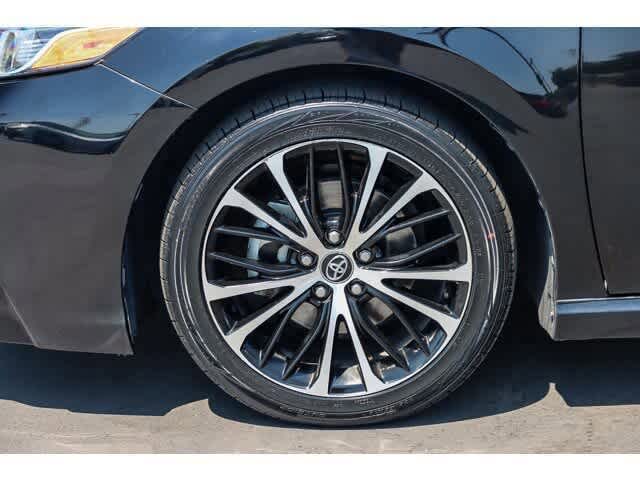 Thumbnail: 2020 Toyota Camry - 9