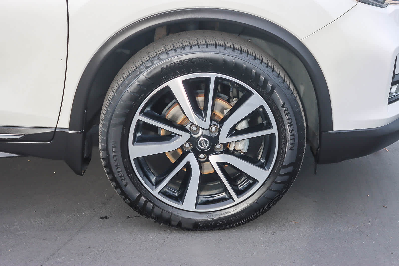 Thumbnail: 2020 Nissan Rogue - 9