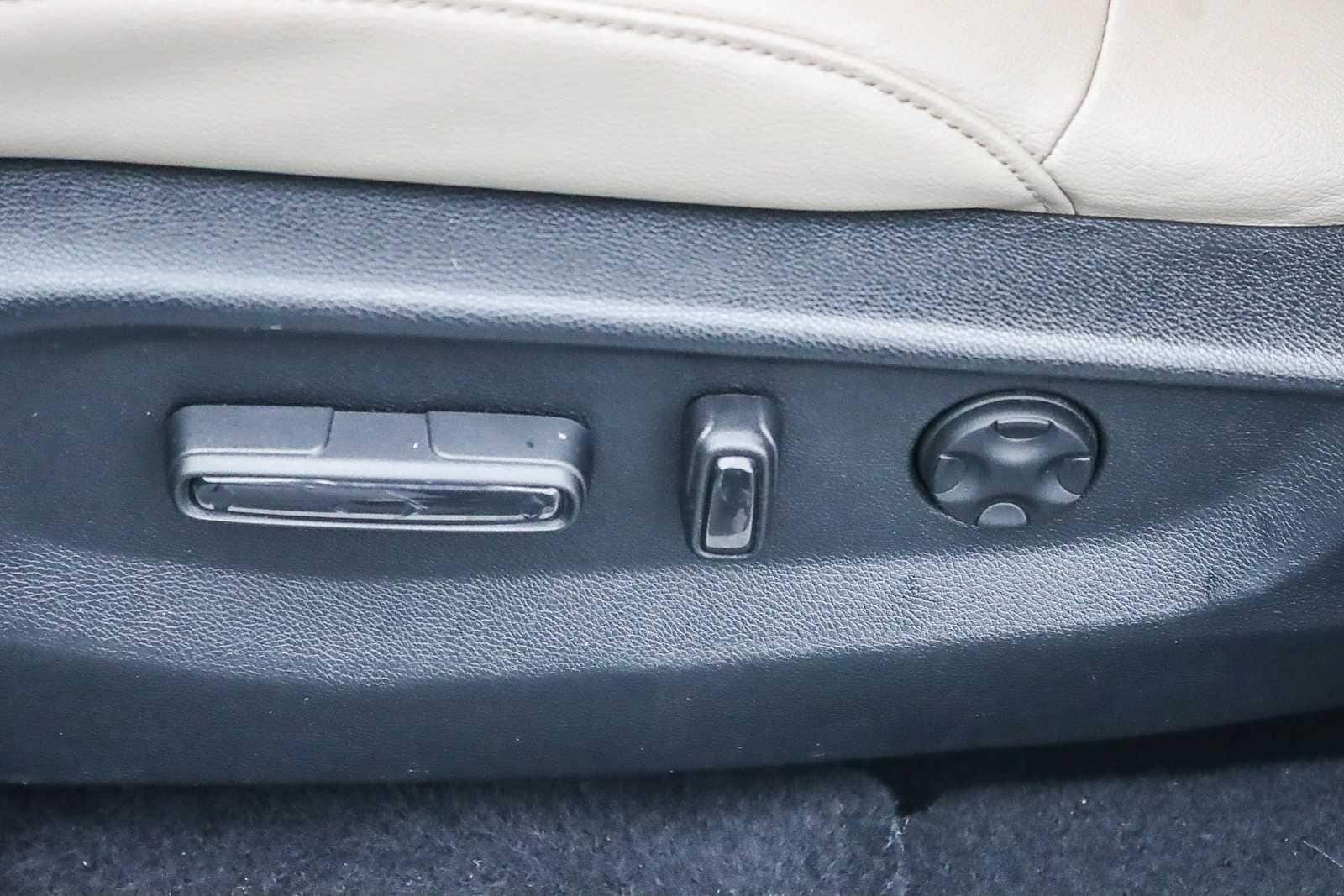 Thumbnail: 2019 Honda CR-V - 20