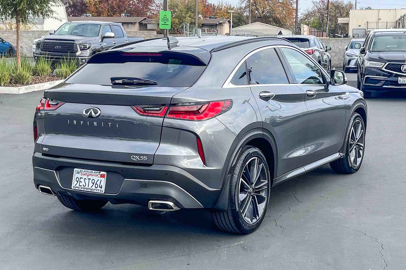 2023 Infiniti QX55 Luxe photo 4
