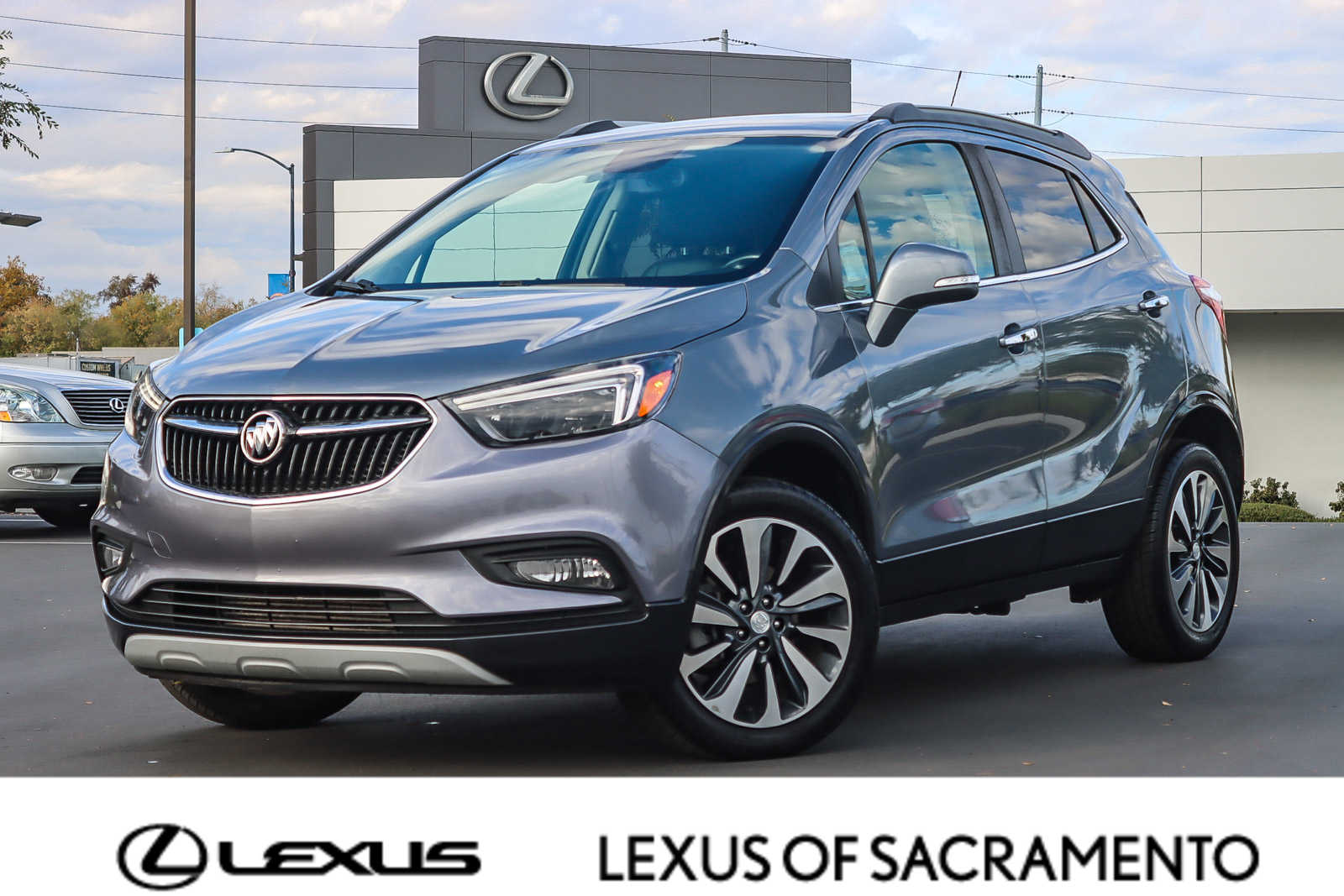 2019 Buick Encore Essence's photo