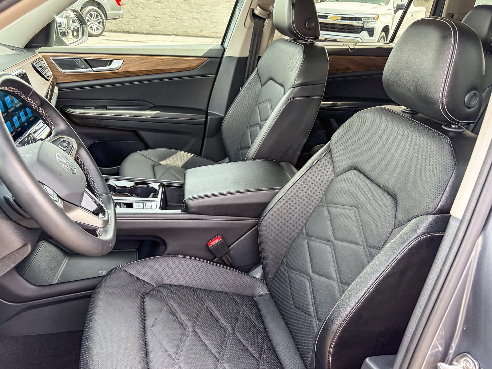 Thumbnail: 2024 Volkswagen Atlas - 16