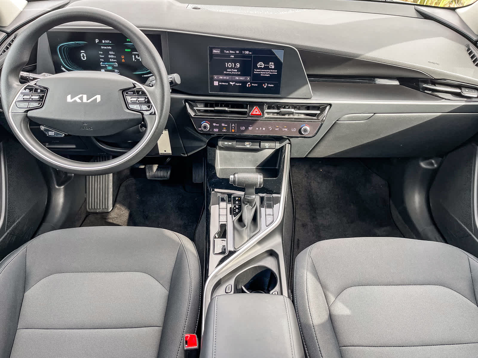 Thumbnail: 2024 Kia Niro - 11