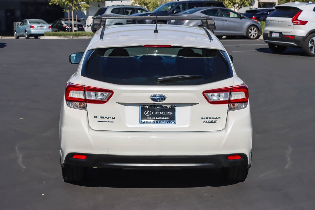 Used 2017 Subaru Impreza 2.0i 5-door