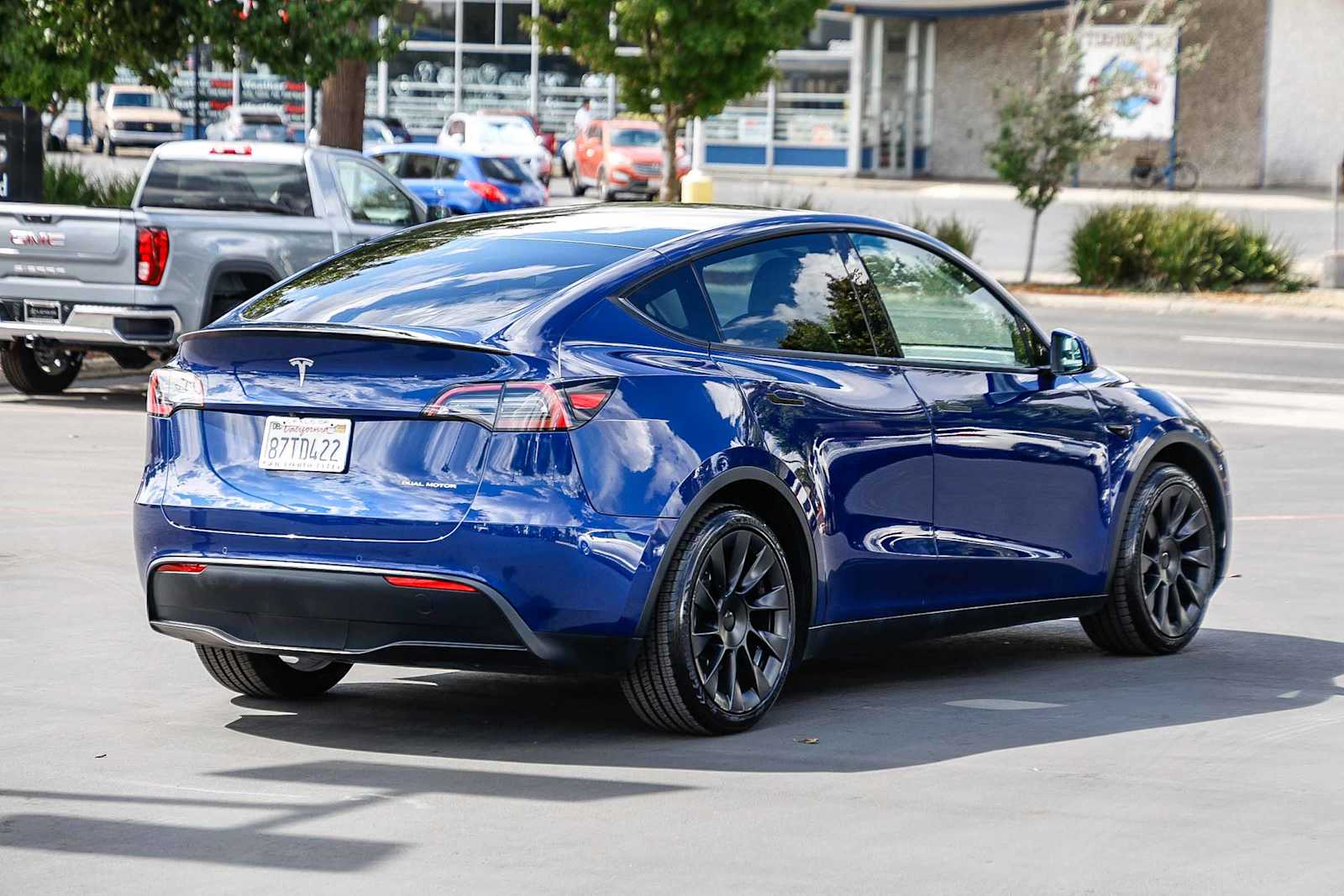 2022 Tesla Model Y Long Range photo 4
