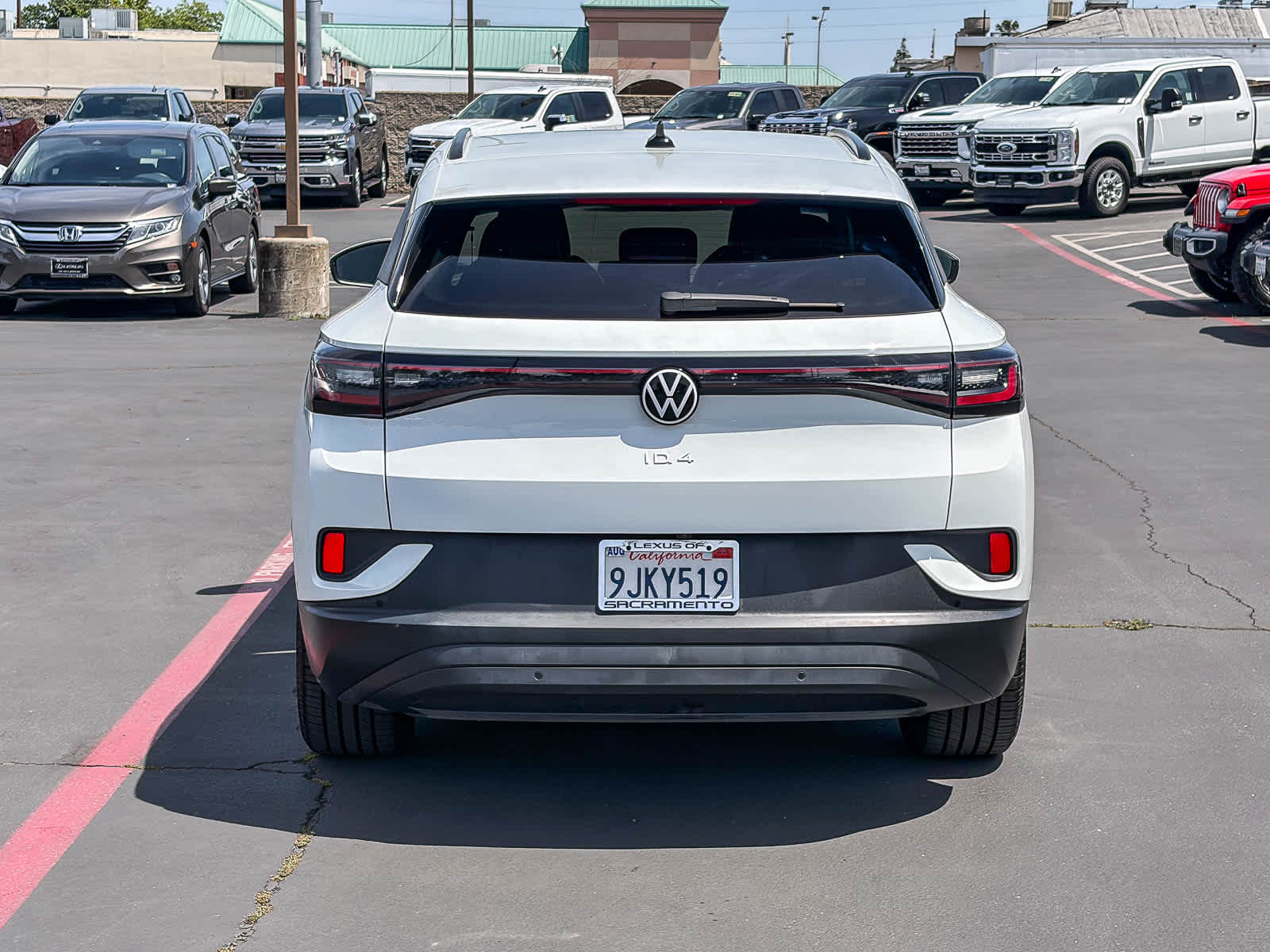 2023 Volkswagen ID.4 Pro photo 2