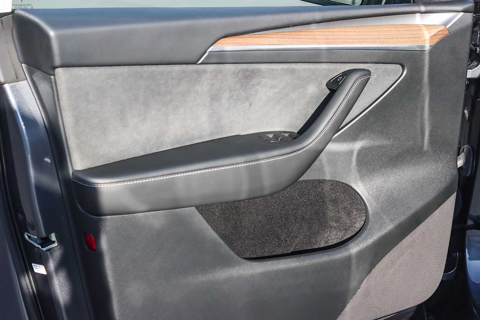 Thumbnail: 2023 Tesla Model Y - 18