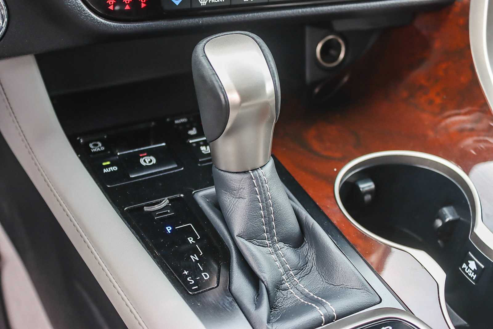 Thumbnail: 2017 Lexus RX - 17