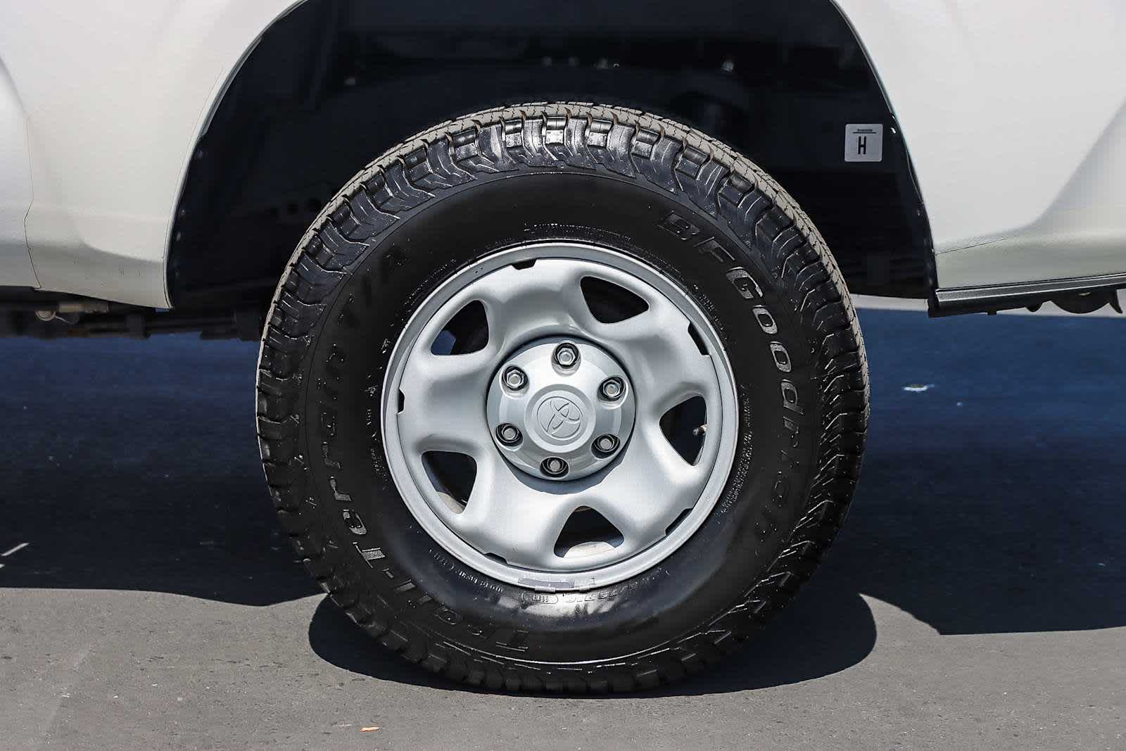 Thumbnail: 2021 Toyota Tacoma - 18