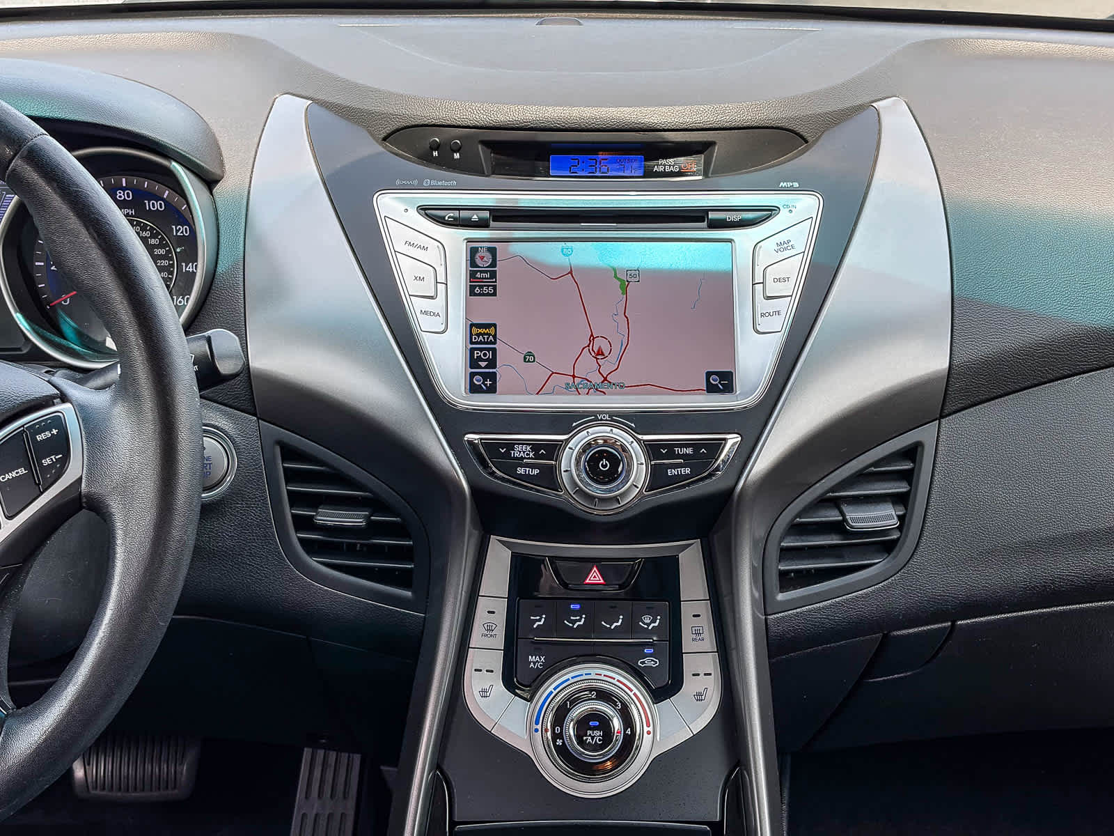 Thumbnail: 2011 Hyundai Elantra - 12