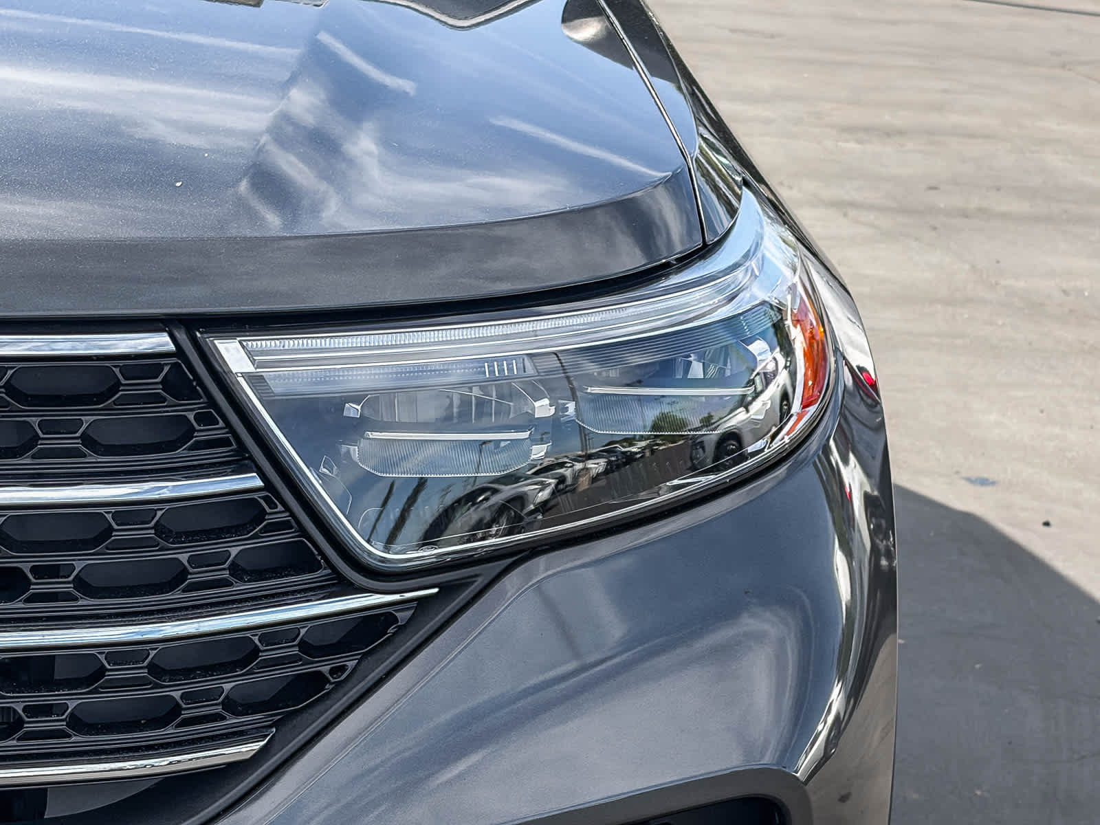 Thumbnail: 2020 Ford Explorer - 7