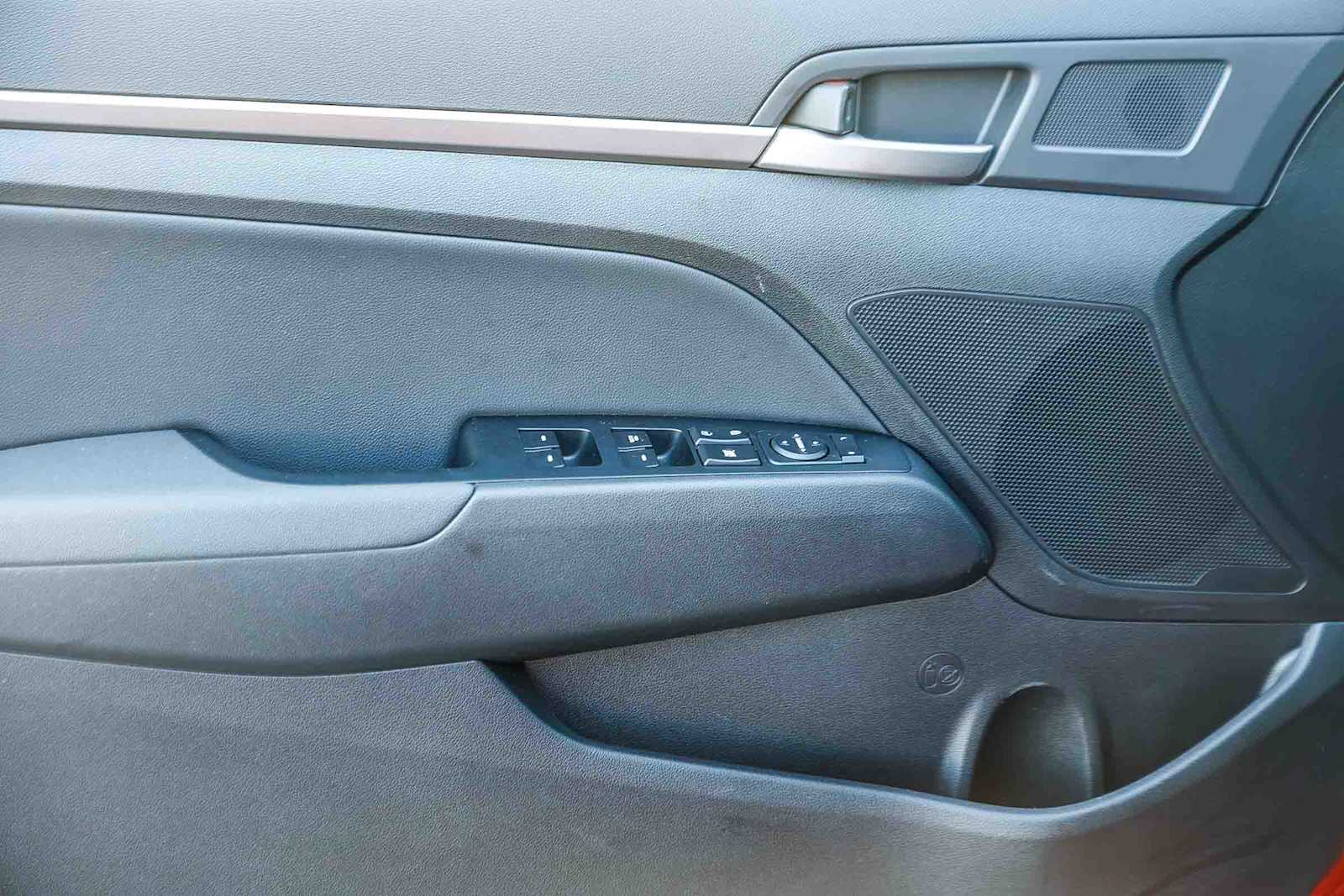 Thumbnail: 2017 Hyundai Elantra - 21