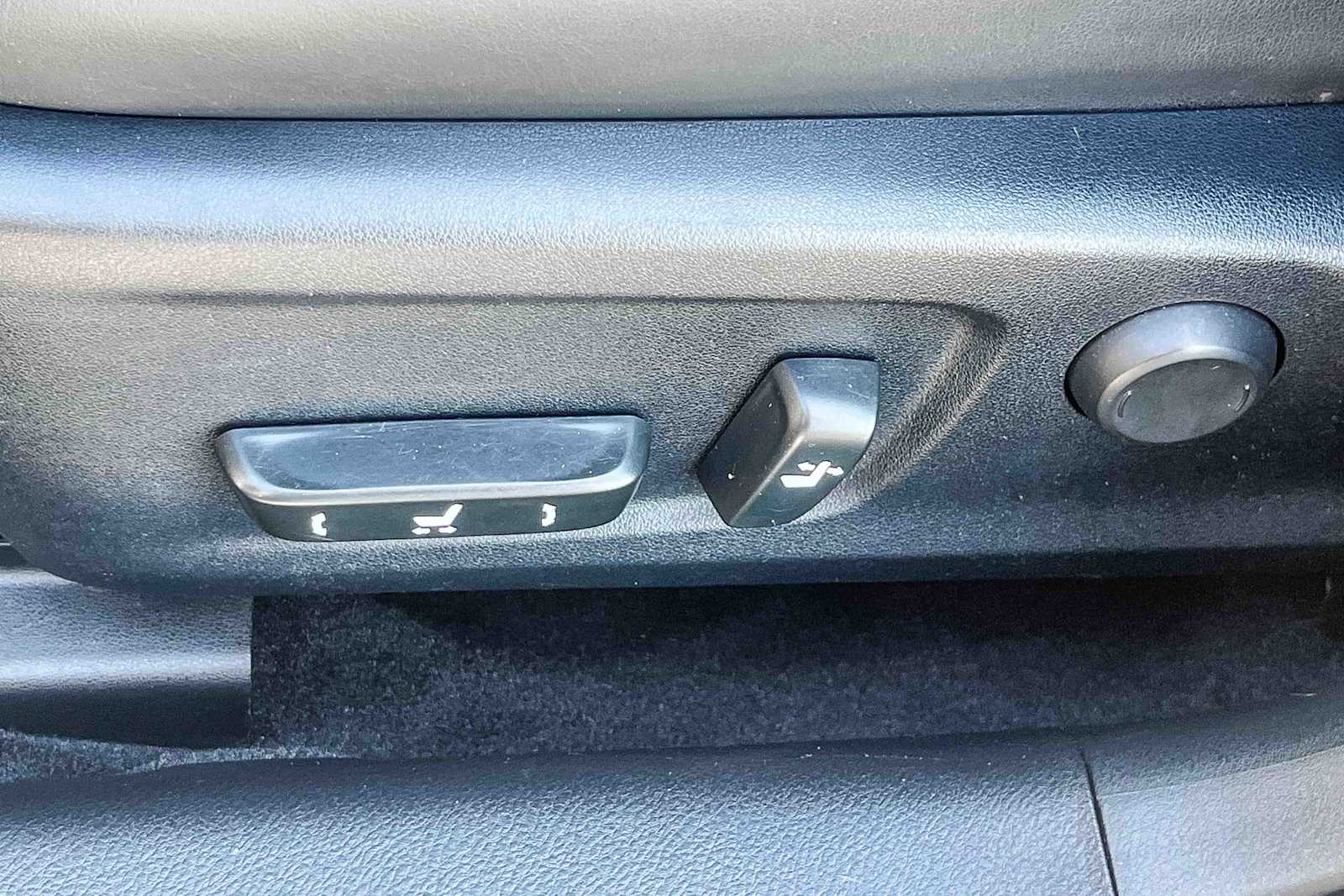 Thumbnail: 2014 Lexus IS - 19