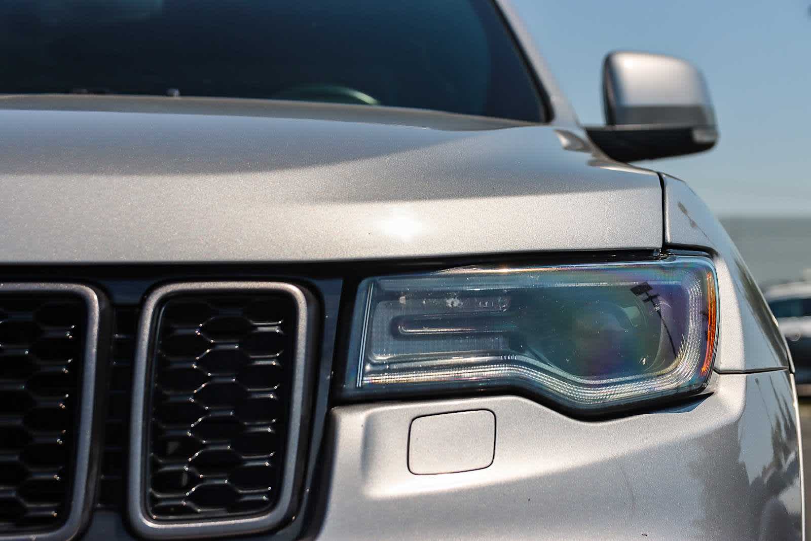 Thumbnail: 2018 Jeep Grand Cherokee - 9