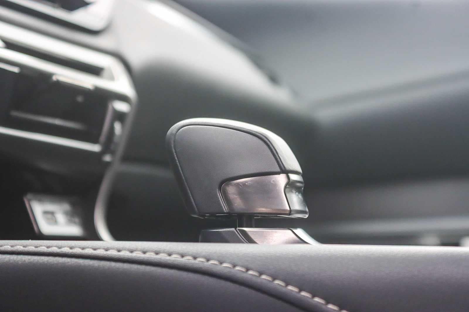 Thumbnail: 2025 Lexus RX - 22