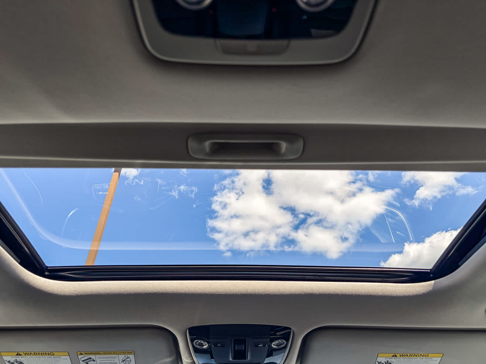 Thumbnail: 2023 Kia Seltos - 15