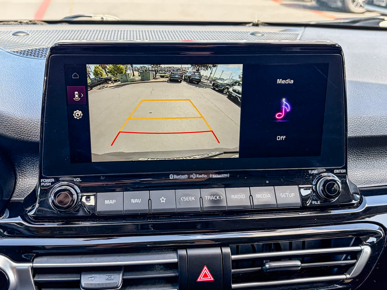 Thumbnail: 2023 Kia Seltos - 24