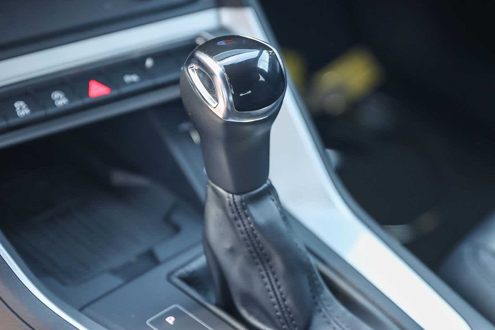 Thumbnail: 2020 Audi Q3 - 28